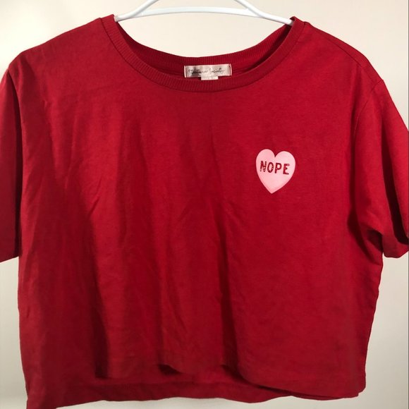 red cropped "nope" short sleeved top - Picture 2 of 2
